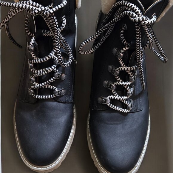 DV DOLCE VITA Russit Ankle Boots Womens 11 Lug Sole Black Beige Faux Fur - Picture 5 of 10